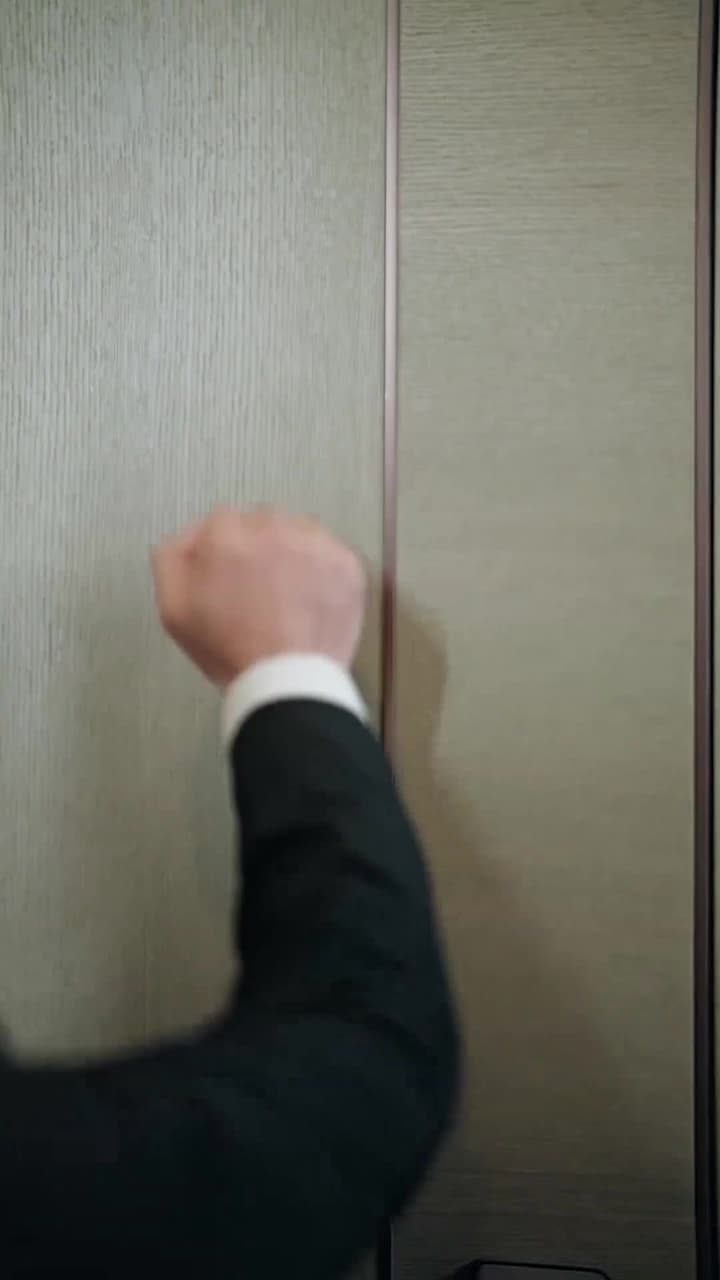 剛被甩,和高冷校花領證了 - Episode 22