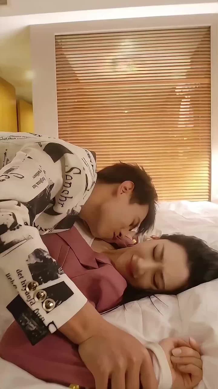 [Dijuluki]Turun Gunung Mengganggu Enam Kakak Cantik - Episode 23