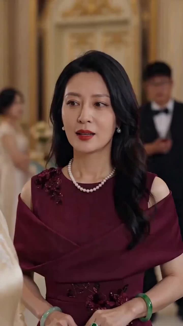The Real Business Queen - Episode 35