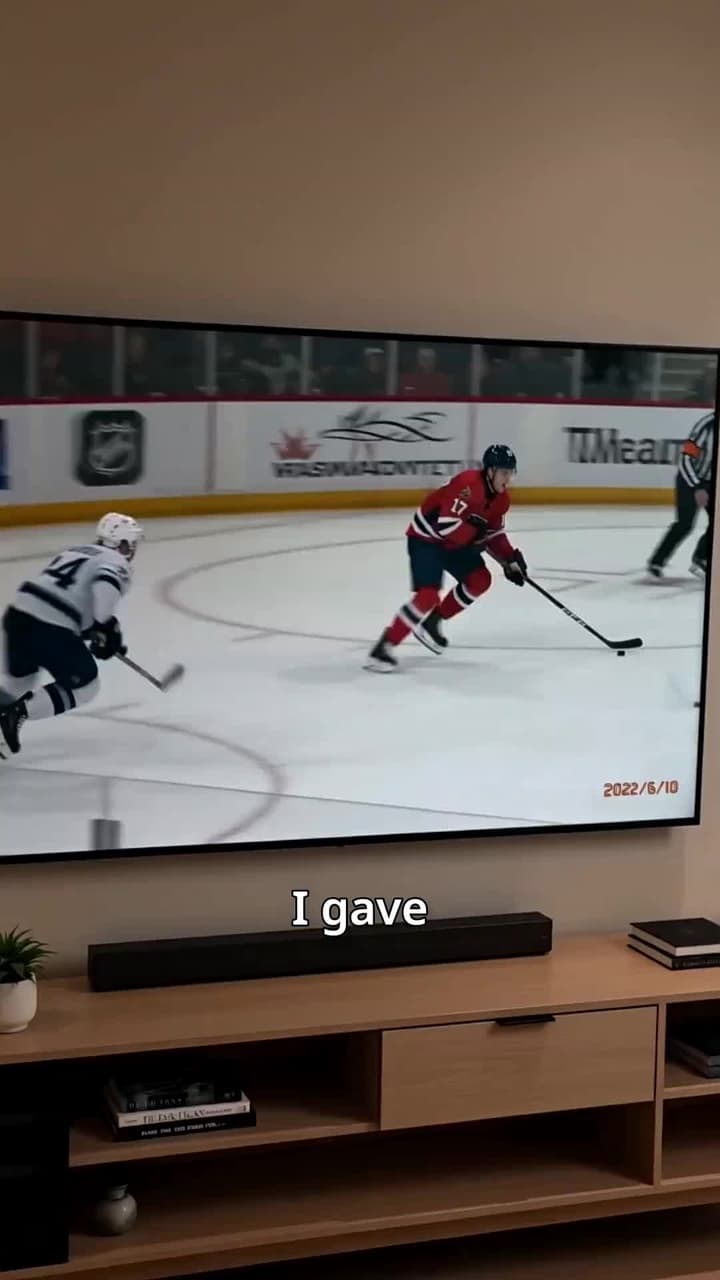 I Left the Hockey Star and Fell for His Rival Goalie - Episode 1