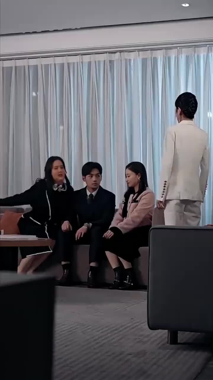 Who's Laughing Now? - Episode 9