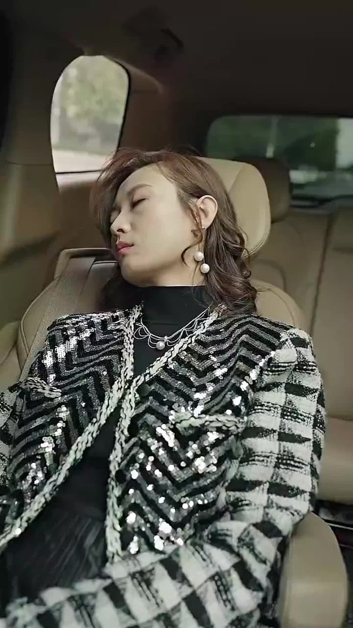 Unreachable Love - Episode 52