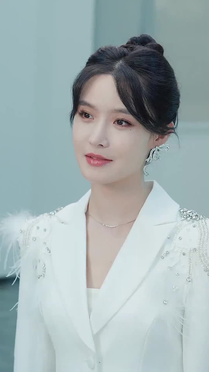Hearts Entwined: The Rich Heir's Pursuit - Episode 68