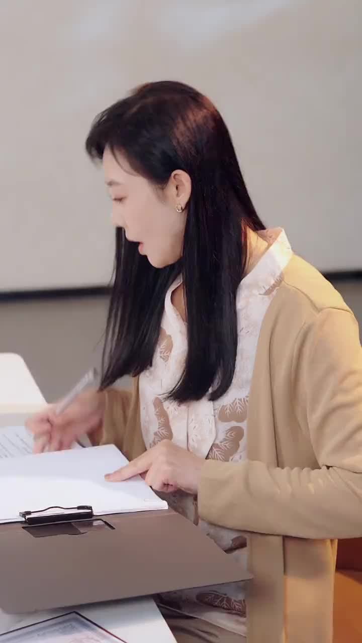 Love Is Never Late - Episode 33