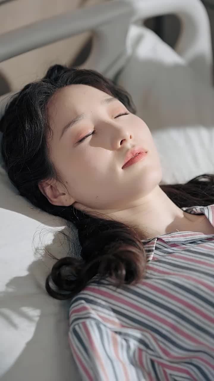 閃婚後,傅先生乖乖寵我 - Episode 80