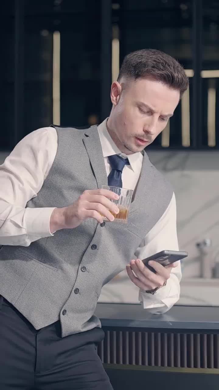 CEO'nun Sevimli Eşi'nin Dönüşü 2 - Episode 79