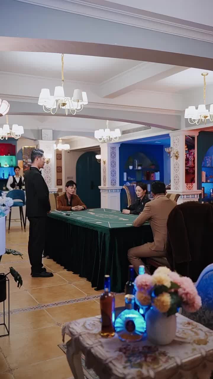 Kraliçenin Dönüşü - Episode 22