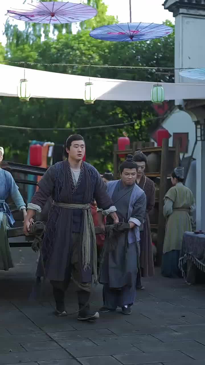 大姑扛著殺豬刀帶全村人炫肉 - Episode 52