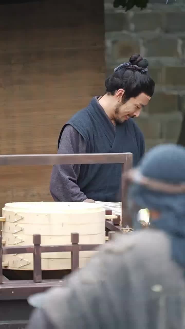 大姑扛著殺豬刀帶全村人炫肉 - Episode 55
