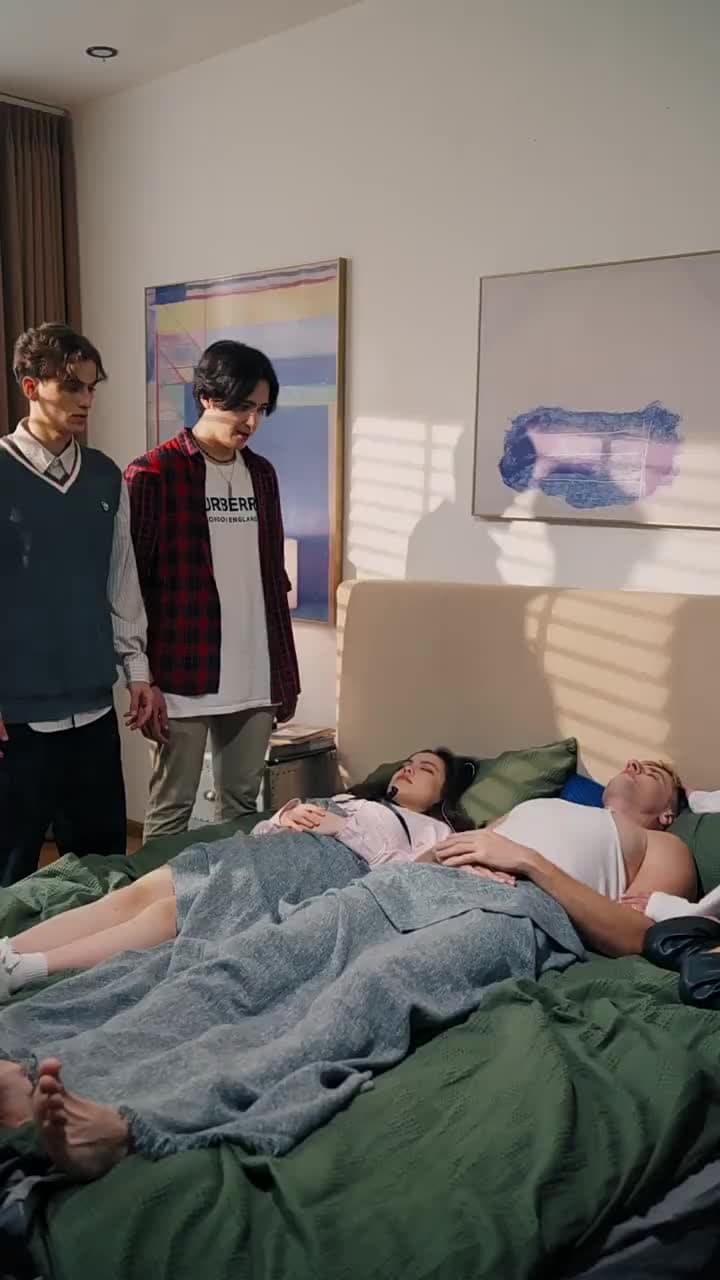Sessiz Çiçek ve Alfalar - Episode 35