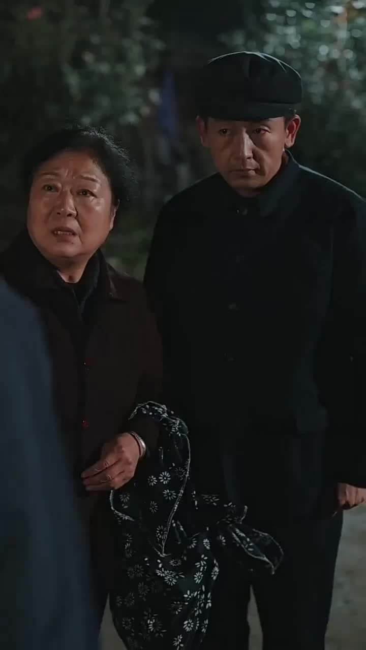 Reborn as a Fiery Wife in the '70s - Episode 49