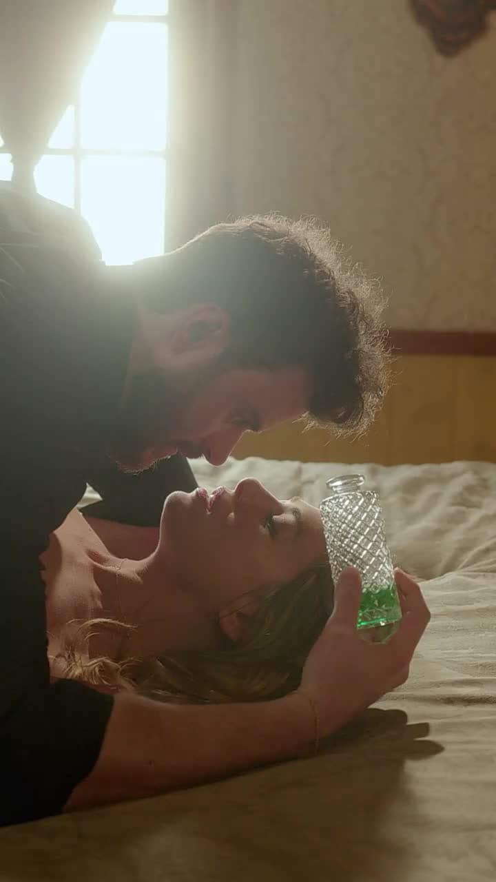 Luna'nın terk edilen kilitlik Bedeni - Episode 44