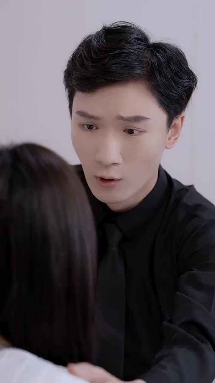 重生暖愛:權少跟我走 - Episode 2