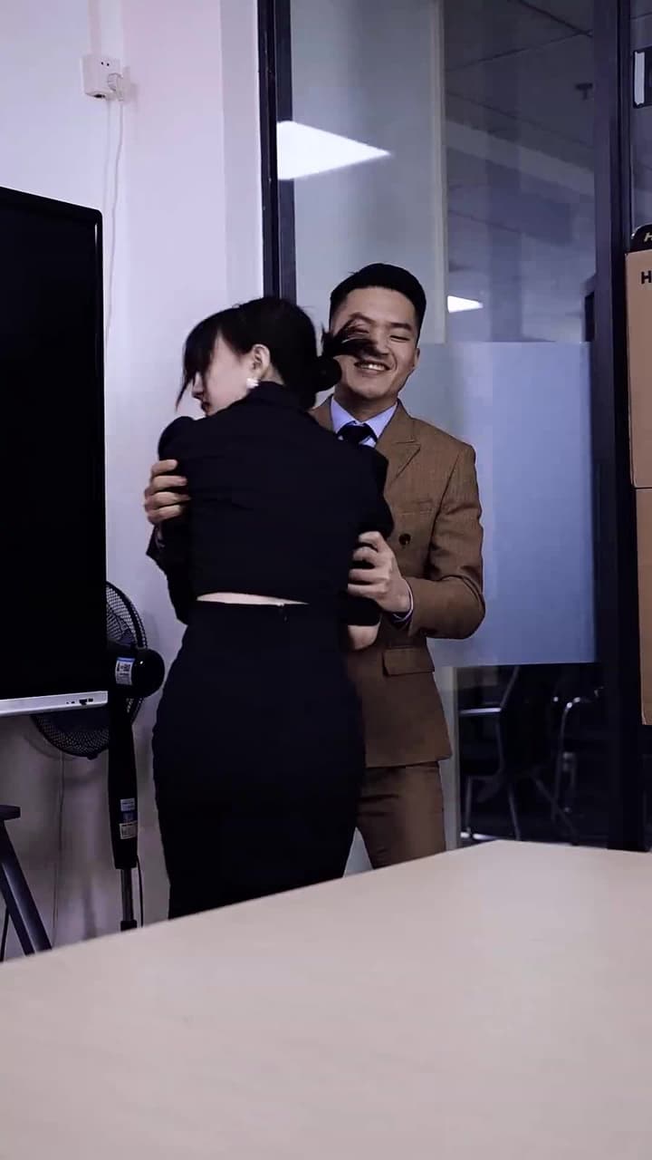 離職後,我被前上司纏上了 - Episode 14
