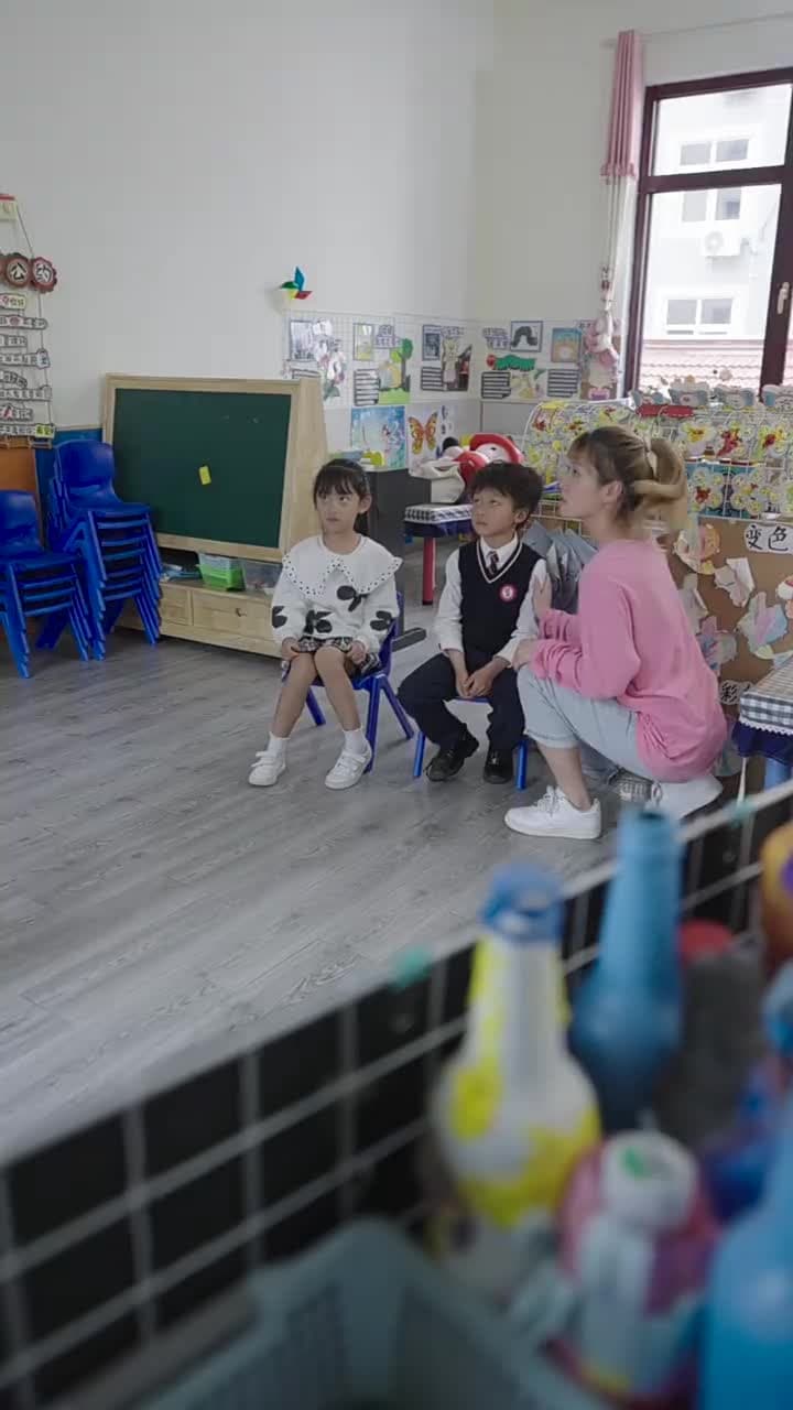 離婚後,沈總滿世界追妻 - Episode 57