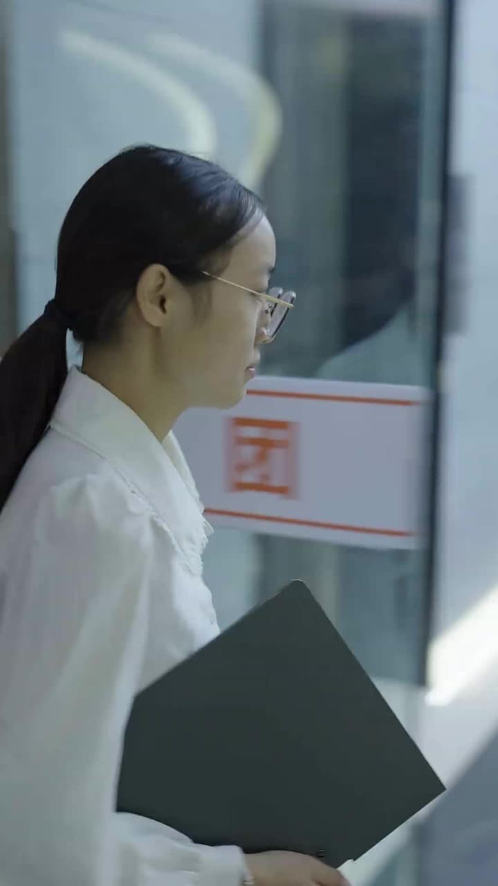 夫人太撩人,傅總淪陷了 - Episode 99