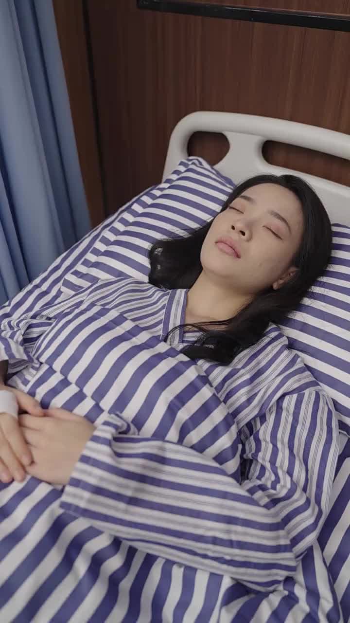 夫人太撩人,傅總淪陷了 - Episode 12