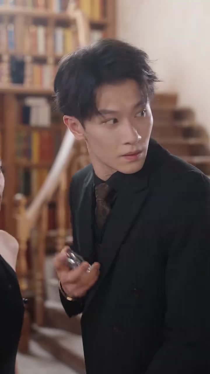 薄爺,夫人出價壹千億要退婚 - Episode 94