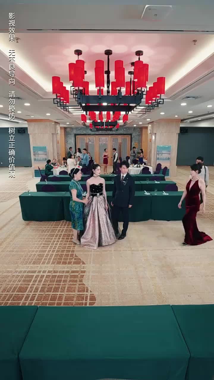 商界巨佬他不裝了 - Episode 38