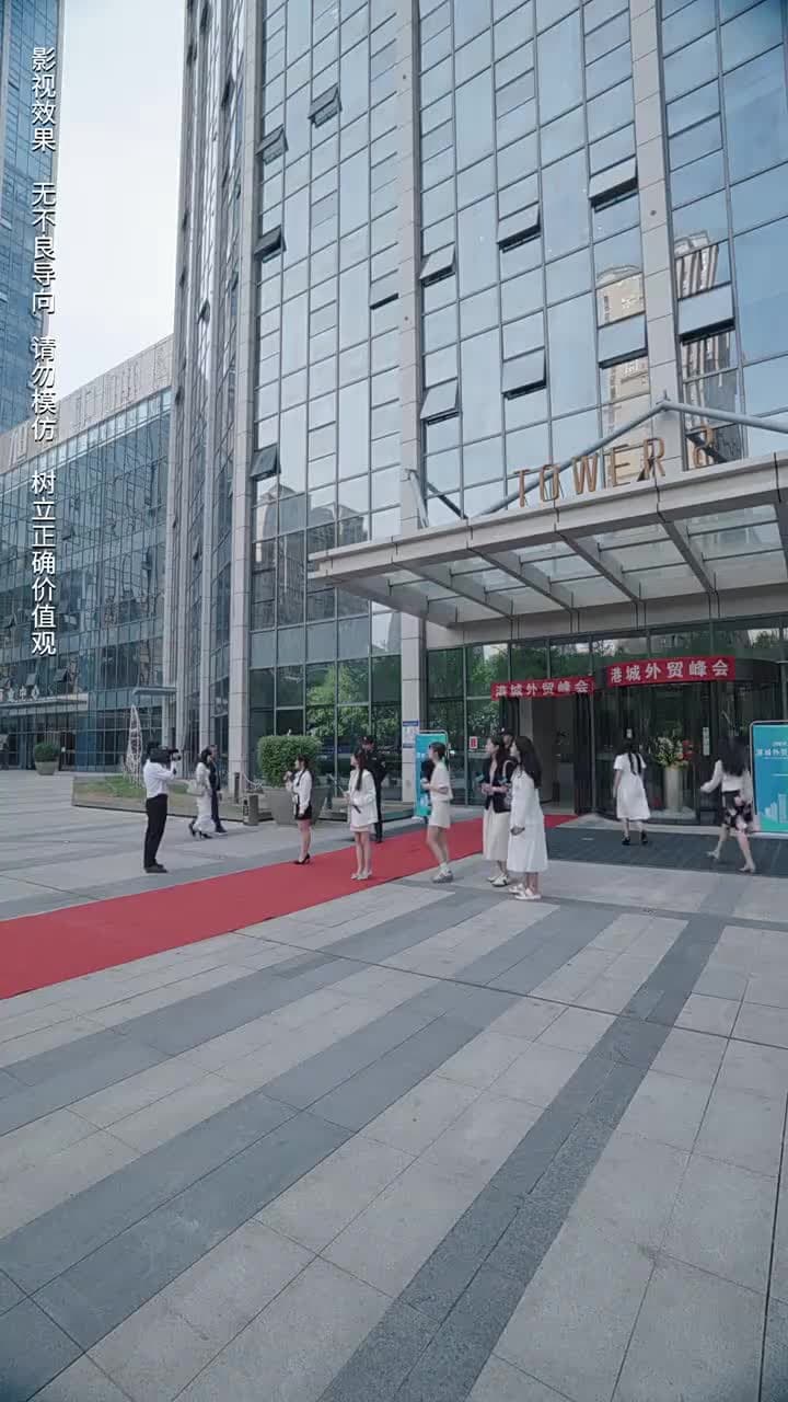 商界巨佬他不裝了 - Episode 60