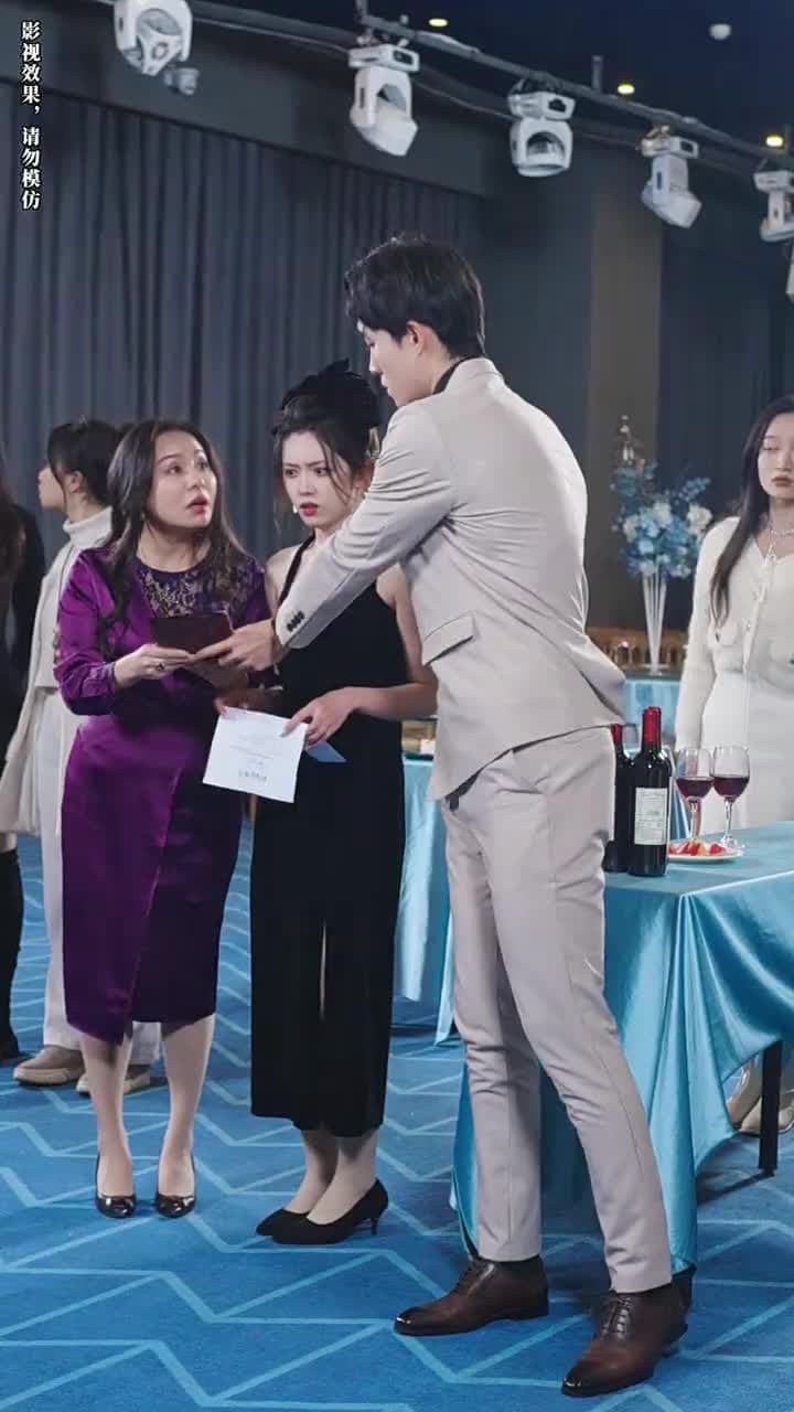 離婚後前妻她又美又颯 - Episode 50