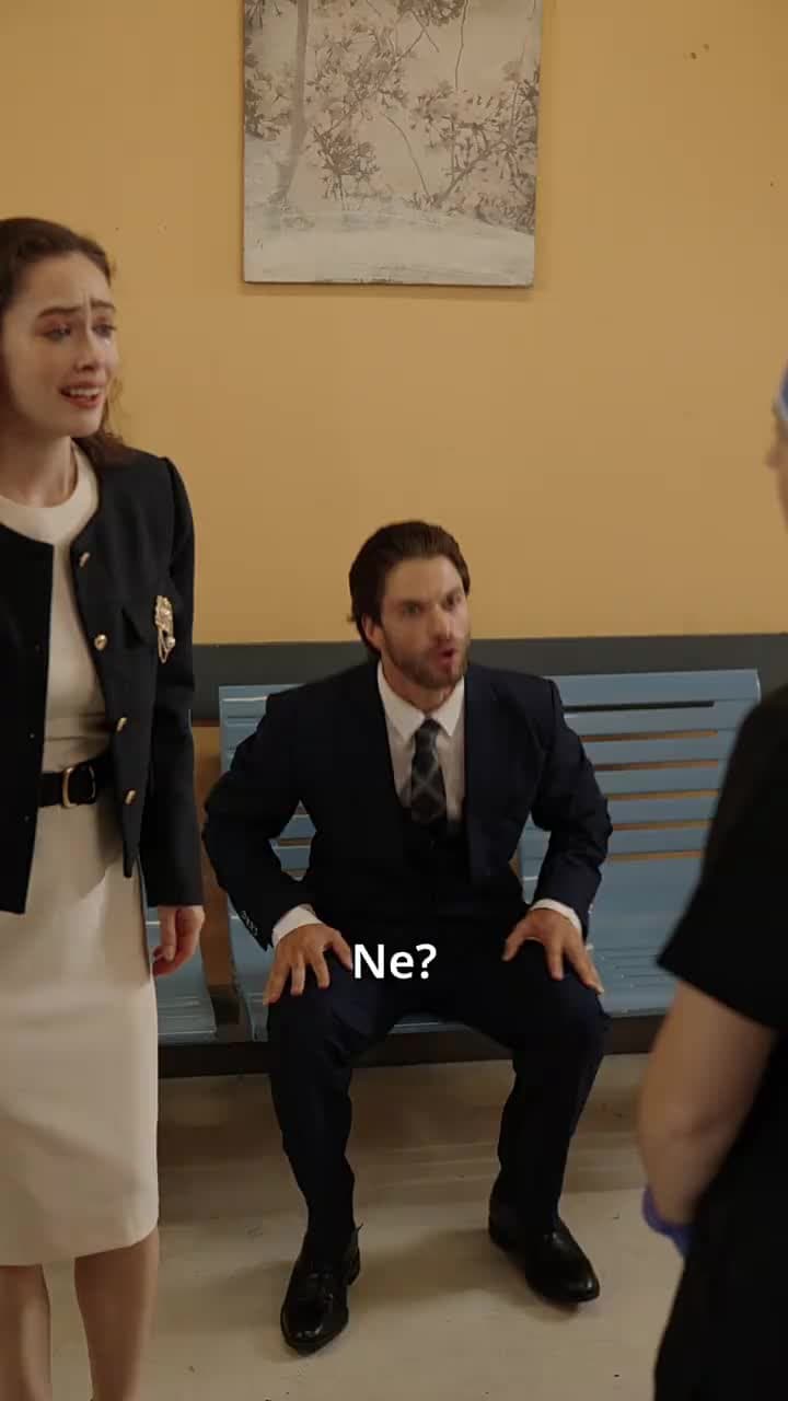 Kraliçe Geri Döndü - Episode 48
