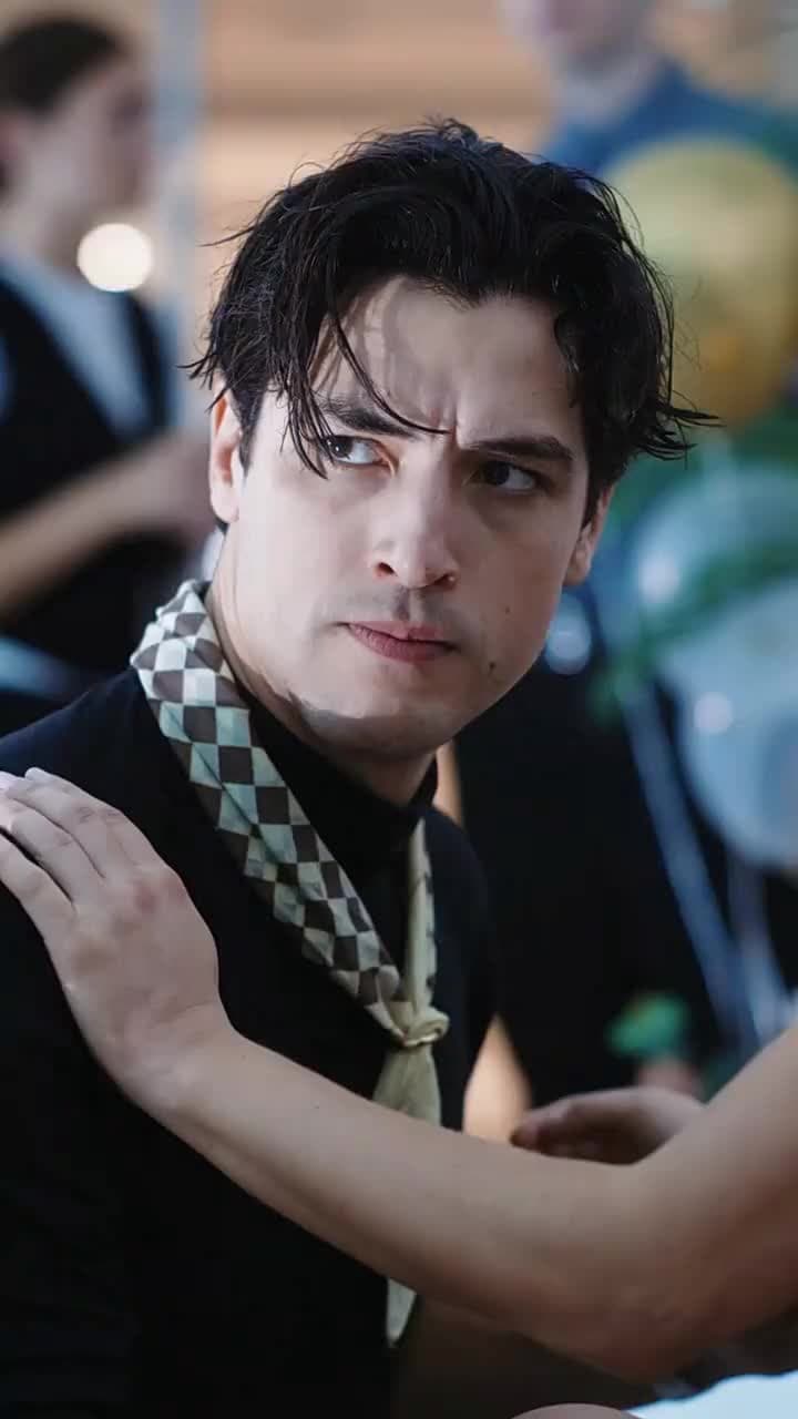 Com a bola do meu ex na mão - Episode 5