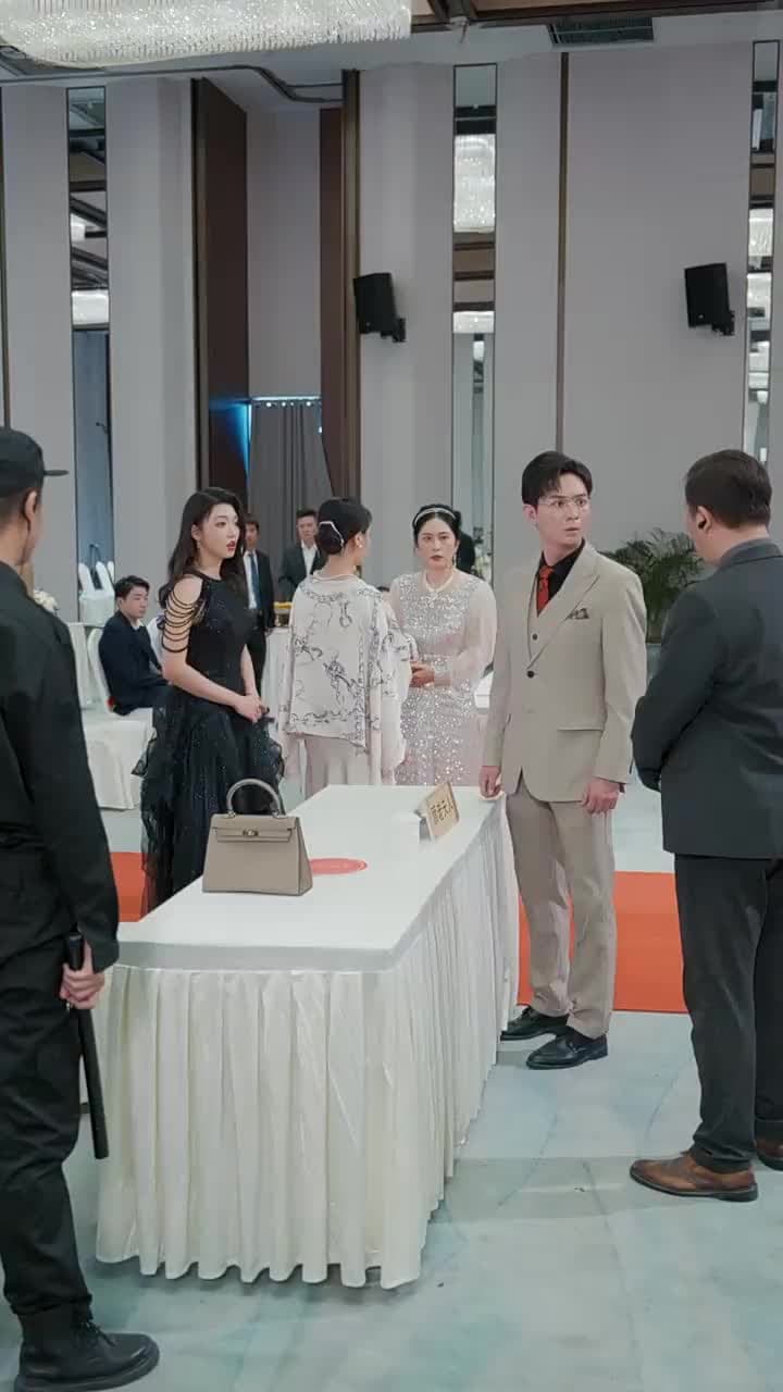 Penyamaran Ratu Dunia Bisnis - Episode 34