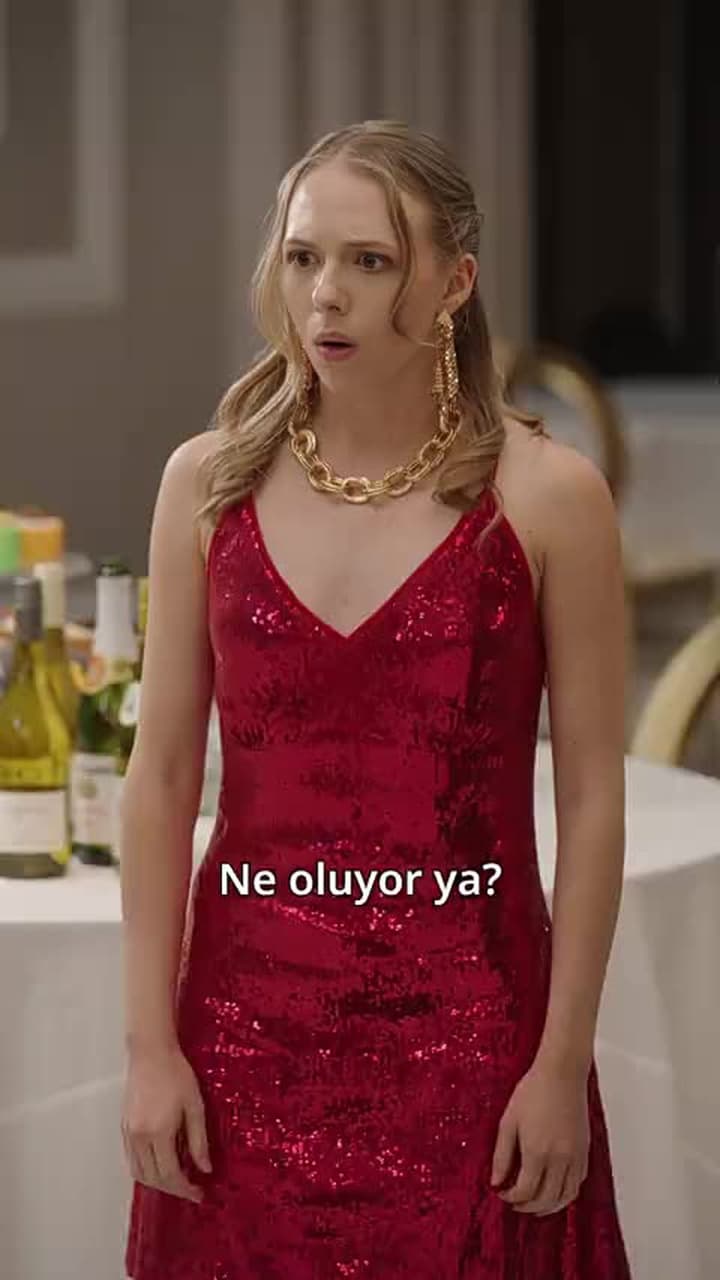 Kraliçe Geri Döndü - Episode 26