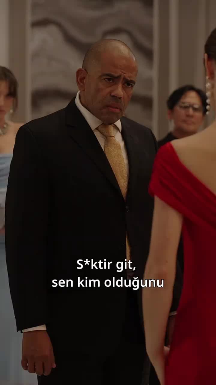 Kraliçe Geri Döndü - Episode 22
