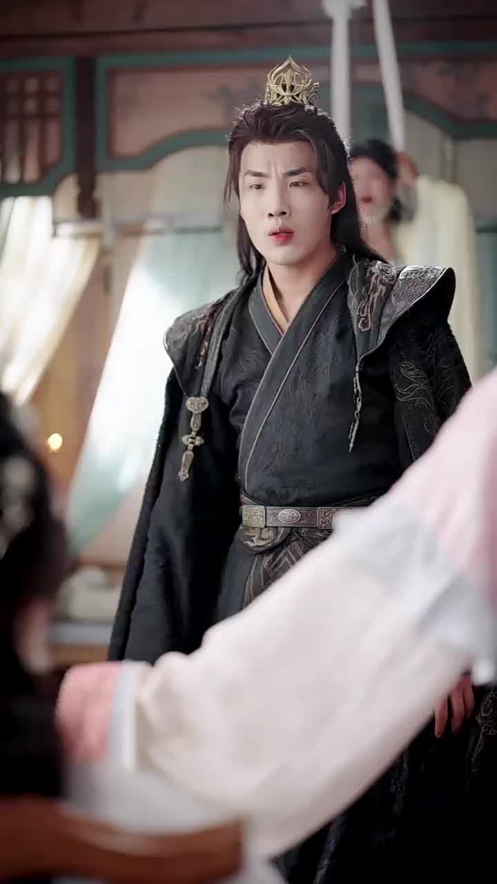 Tà Vương Truy Thê: Cuồng Phi Nổi Loạn - Episode 4