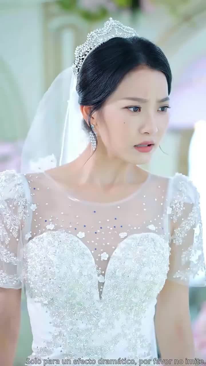 Un Vestido de Ceniza y Oro - Episode 6