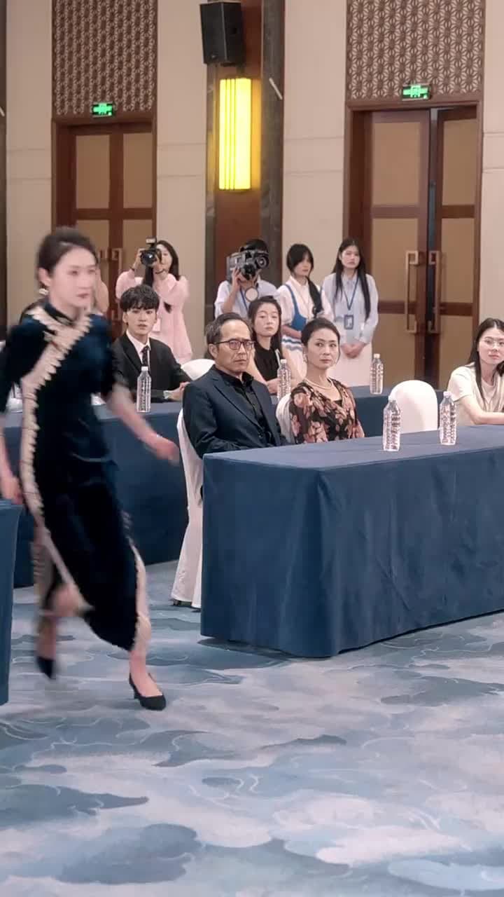 女配修改一個字,全員崩了 - Episode 73