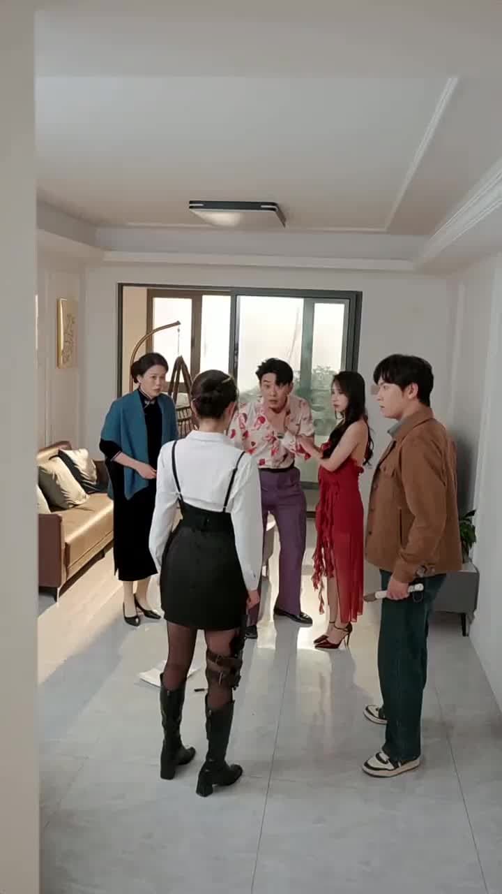 You Can’t Reach Me Anymore - Episode 8