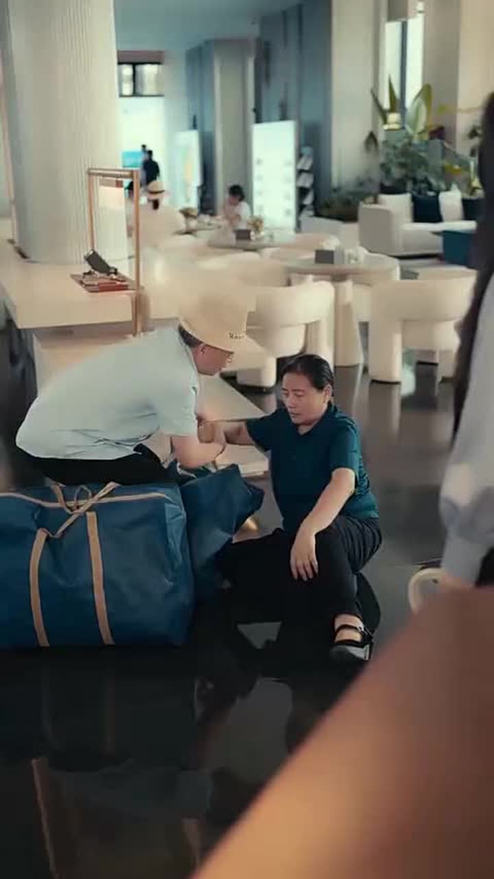 ประธานลี่ตามจีบ ภรรยาผู้พิชิตทุกสิ่ง - Episode 65