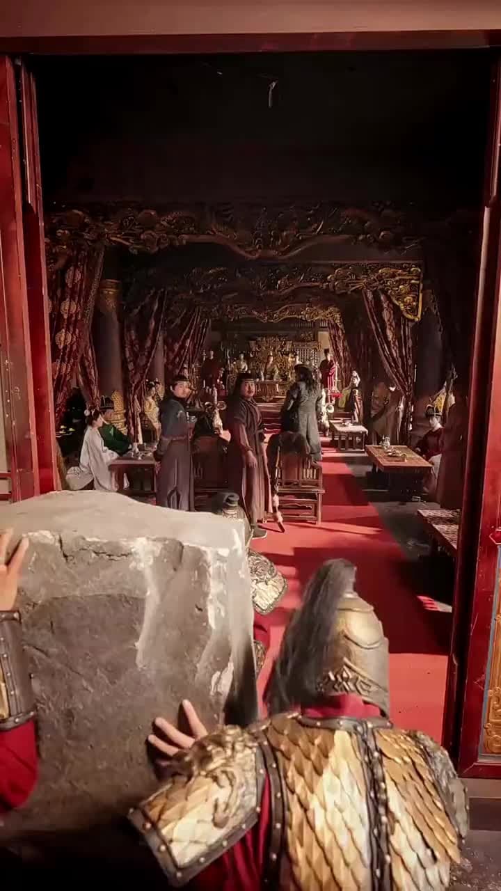 Le Prince et ses Quatre Tornades au Palais - Episode 56