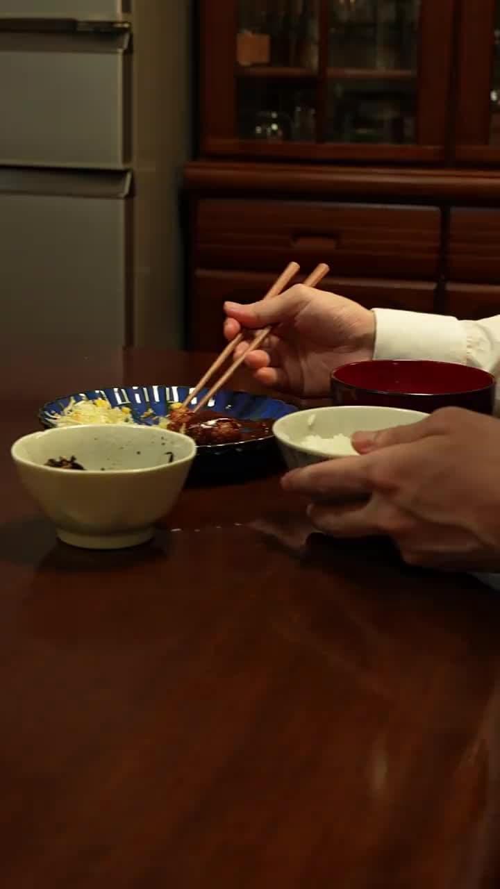 妊娠3ヶ月の使用人、大富豪と恋をする - Episode 9