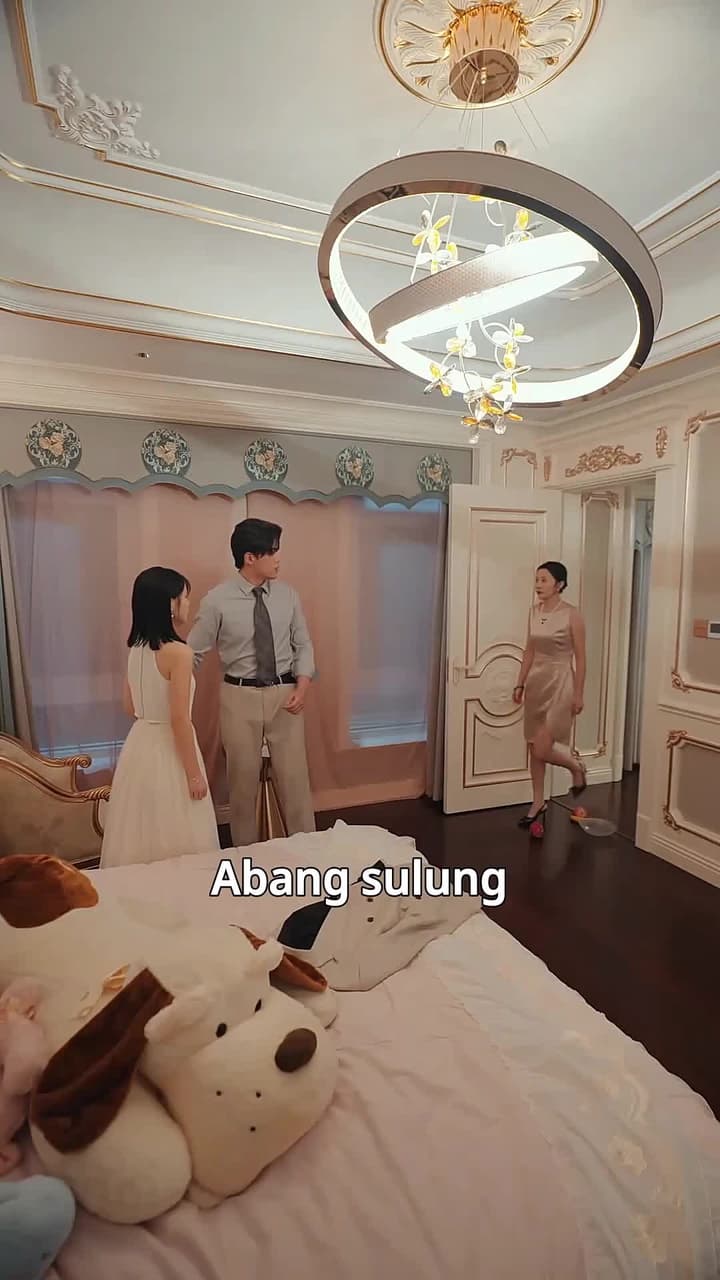 Puteri Sebenar, Seorang Pelajar Cemerlang - Episode 57