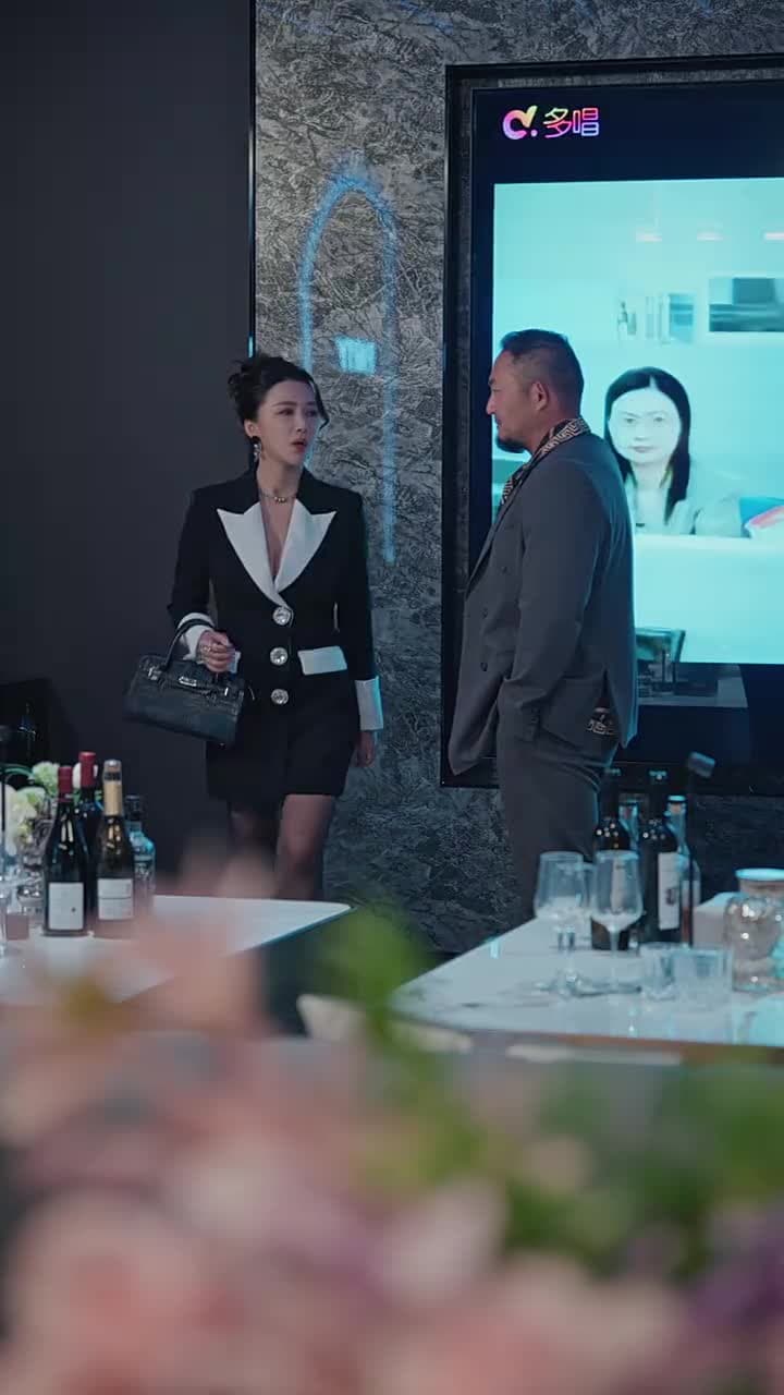 離婚後,他重臨巔峯 - Episode 52