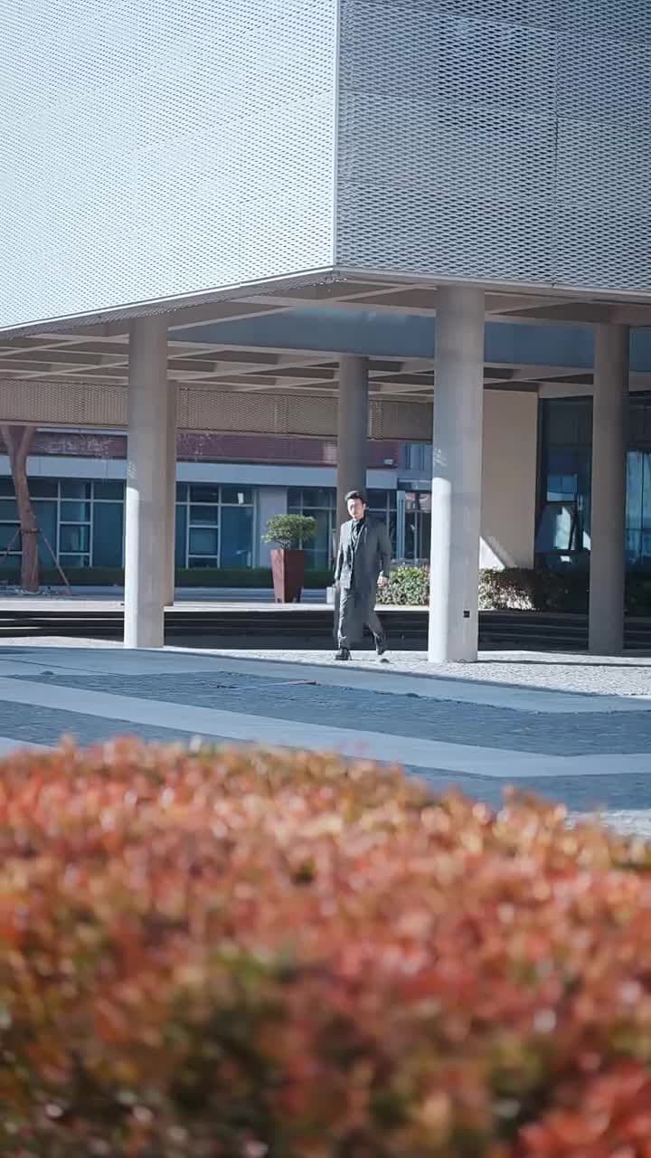 離婚後,他重臨巔峯 - Episode 2