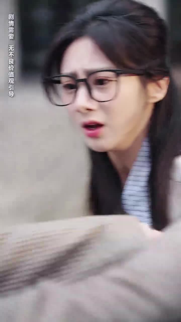 閃婚後, 殘疾大佬站起來了 - Episode 10