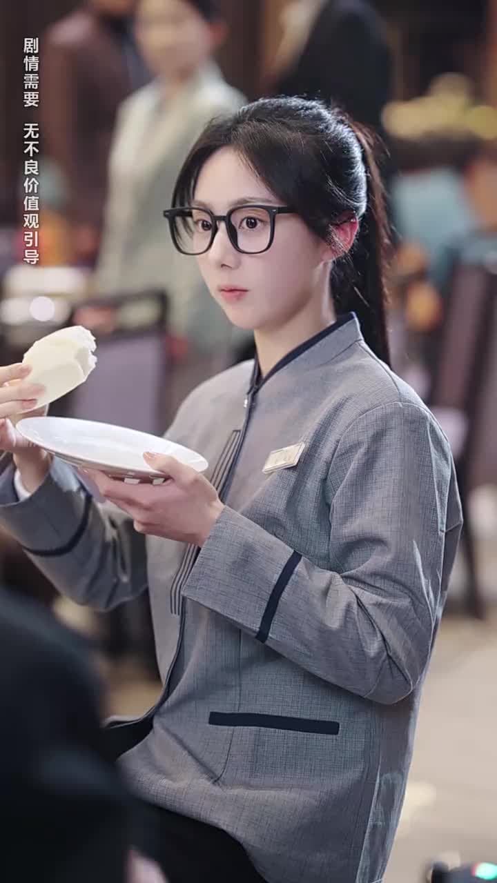 閃婚後, 殘疾大佬站起來了 - Episode 38