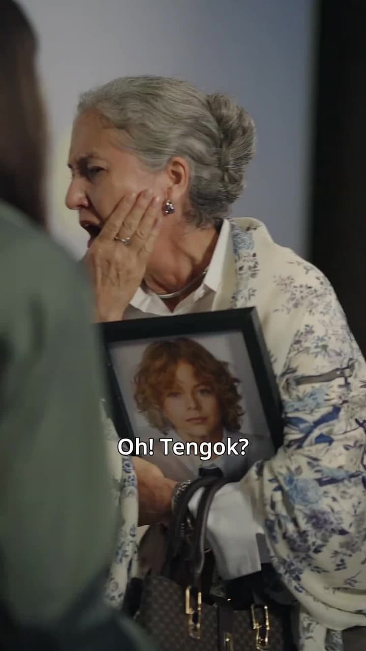 Bekas Suamiku Buta, Aku Doktor Terhebat! - Episode 23