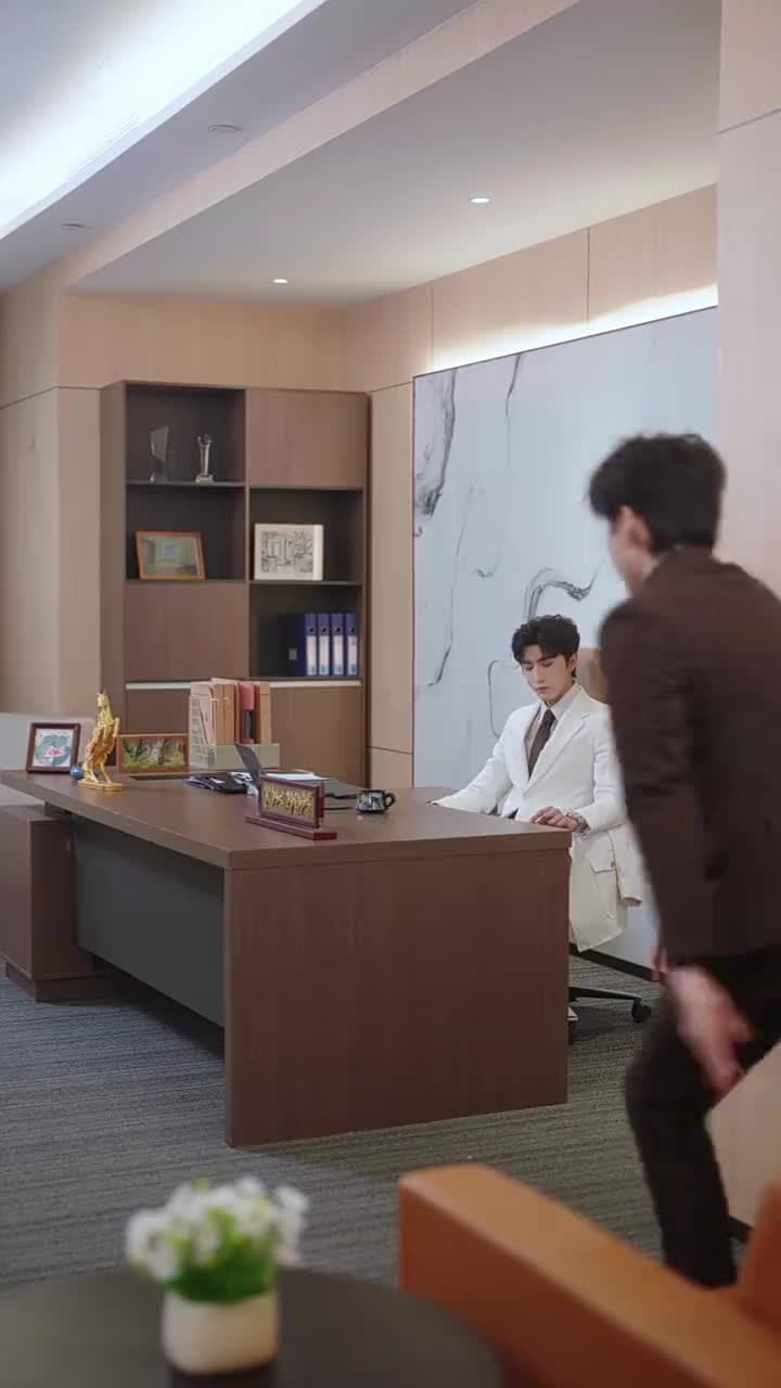 難哄!清冷傅爺每天黏着我撒嬌 - Episode 36