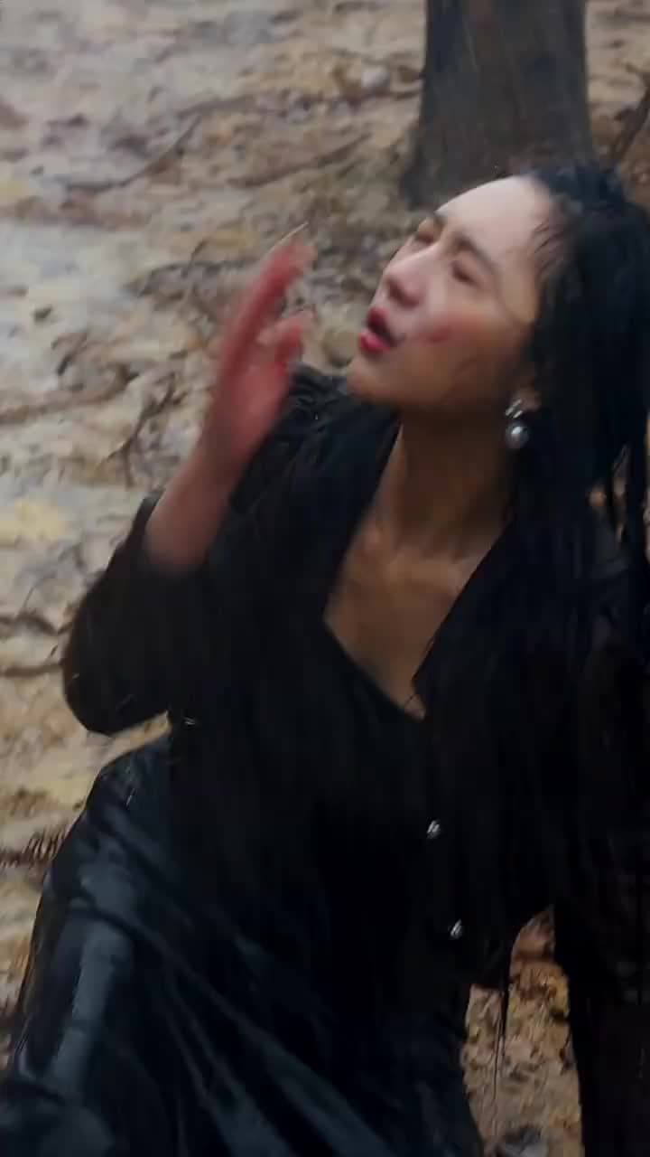 Pengkhianatan Malam Hujan - Episode 22
