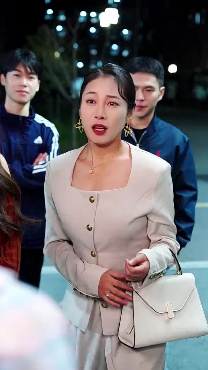 是真歌神也是真千金 - Episode 10