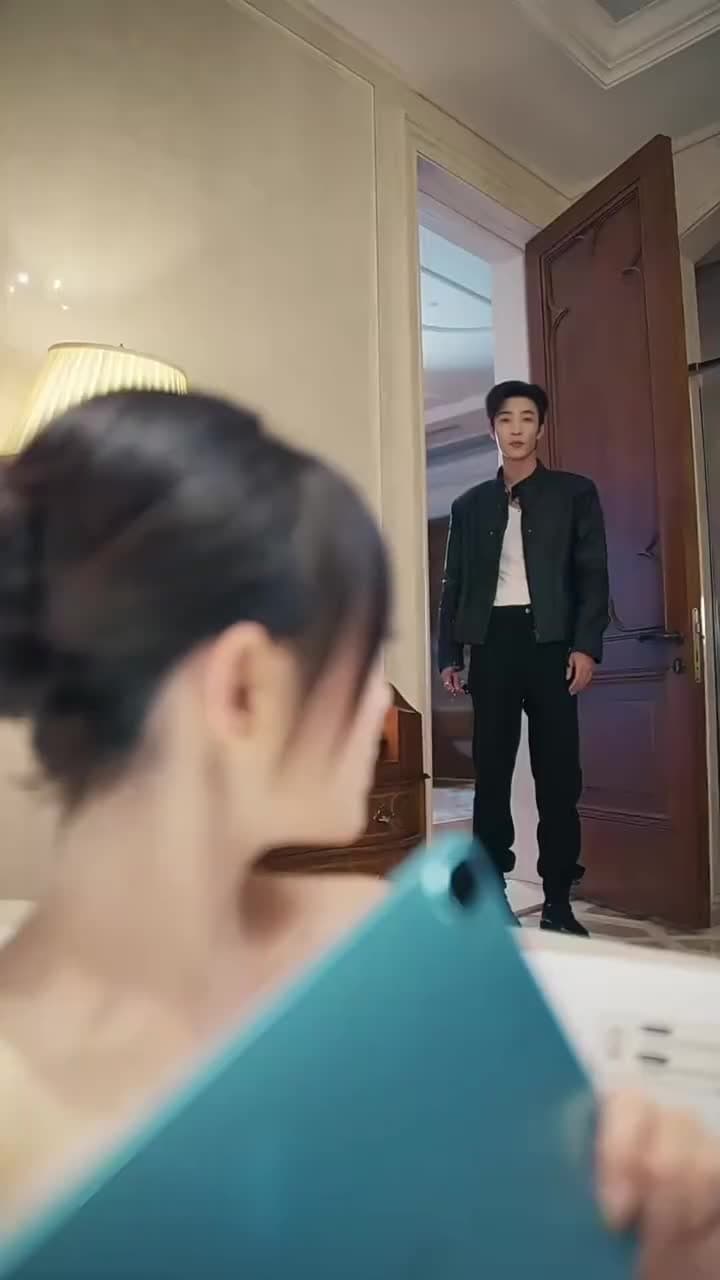 Love on the Edge - Episode 13