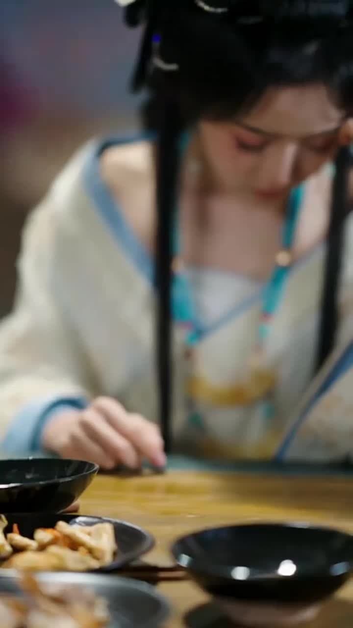 Thính Ngân Truyện - Episode 74