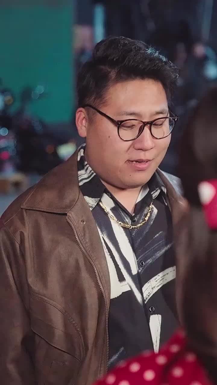 From Rural Outcast To Billionaire Heir - Episode 72