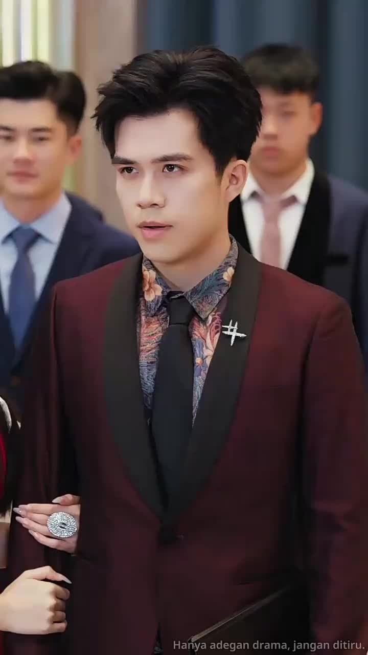 Miliarder Tersembunyi Balas Dendam - Episode 33
